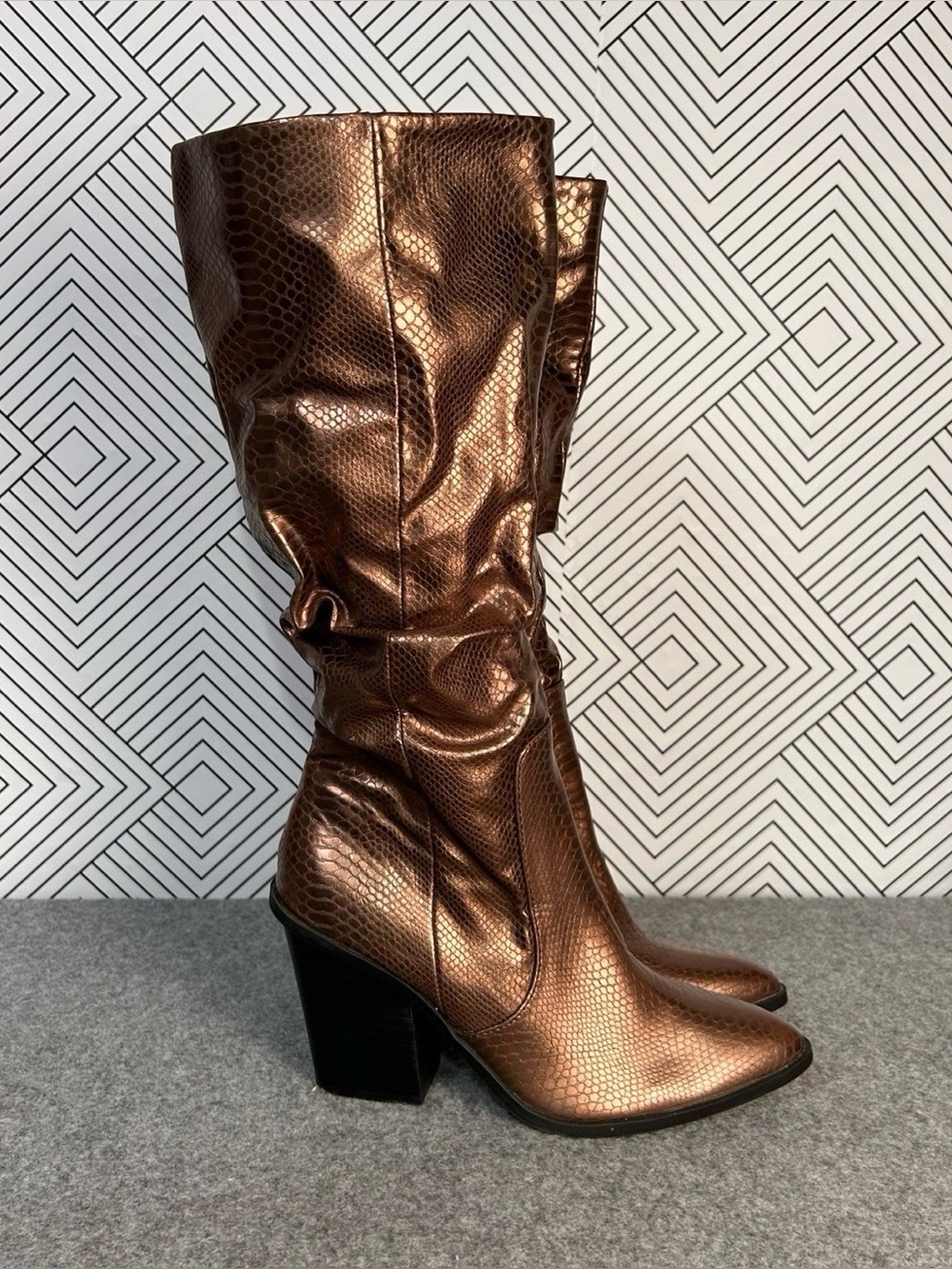 Dolce Vita 10 Metallic Bronze Vegan Leather Snake Slouch Boot Retro Glam Western